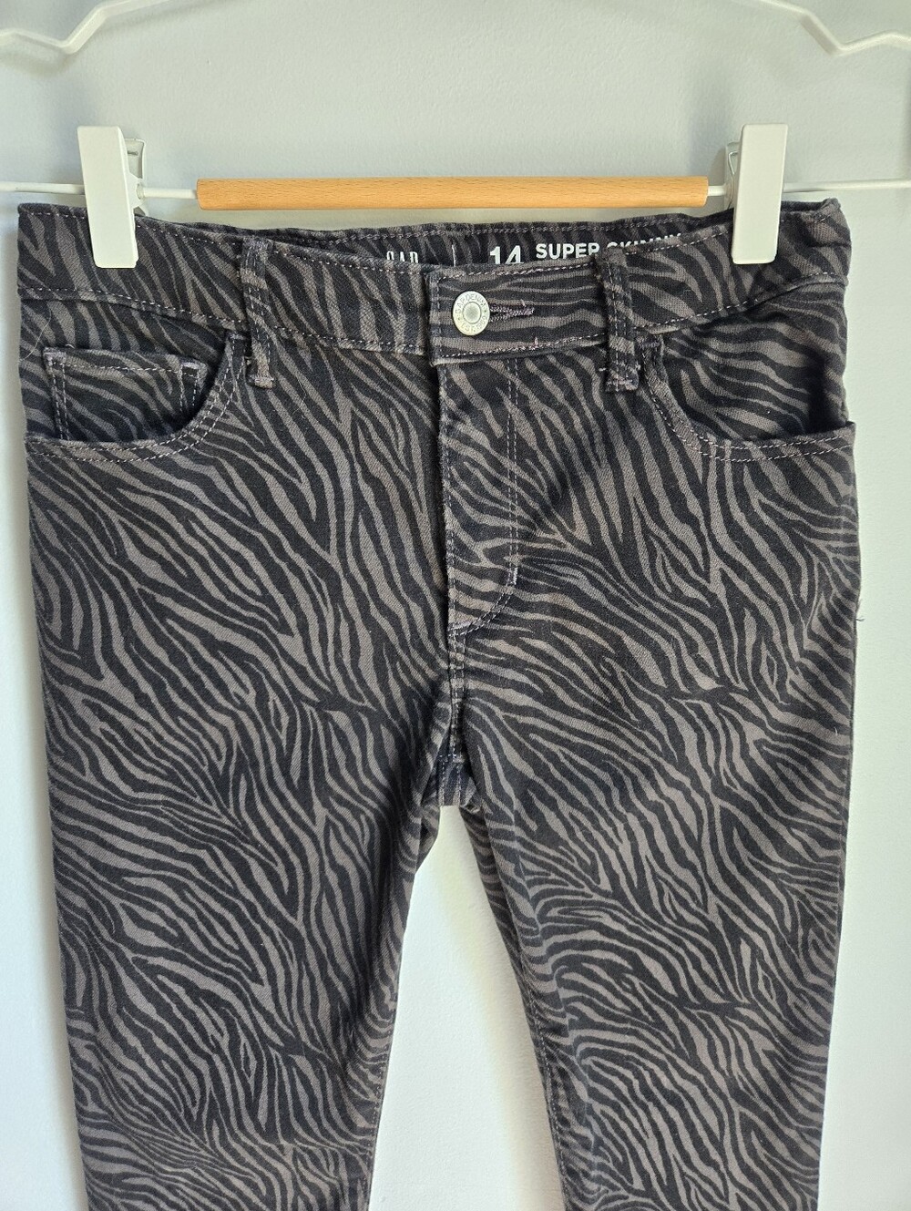 GAP KIDS Girl's Black Zebra-Print Super Skinny Jeans